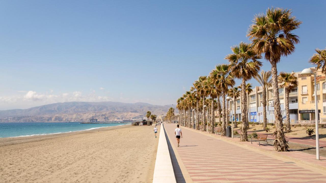Apartamento Con Vistas Al Mar. Primera Linea De Playa. Aguadulce  Esterno foto